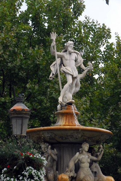 Neptune fountain, Ville Basse, Carcassonne