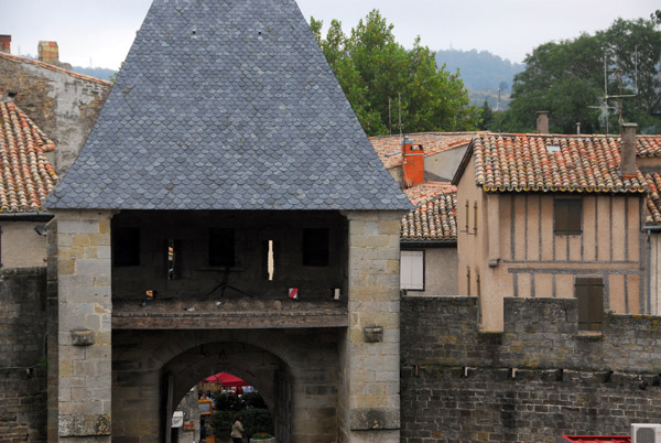 The back side of the barbicane gatehouse was open to deny attackers shelter