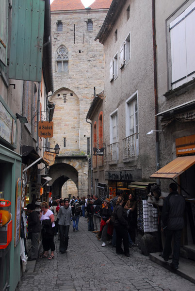 Narrow lane inside the Gate of Narbonne