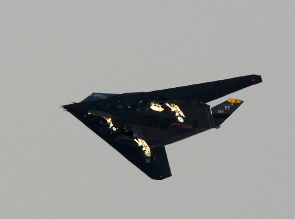 USAF F-117, gear down