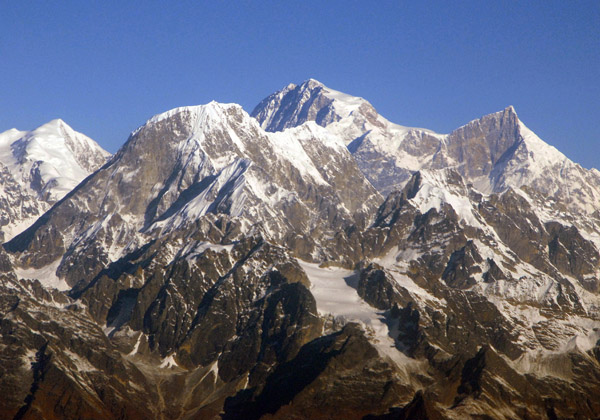 Shisha Pangma (8013m/26,289ft) and Molamenqing (7661m/25,134ft), Tibet