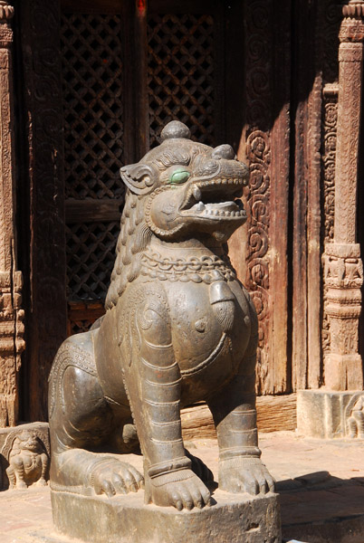 Bronze statue behind Yatkha Bahal stupa