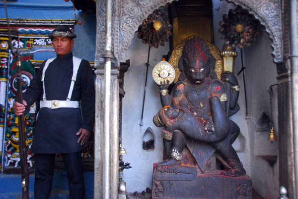 Narsingha statue and palace guard