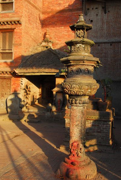 Til Mahadev Narayan Temple, south of Taumadhi Tole