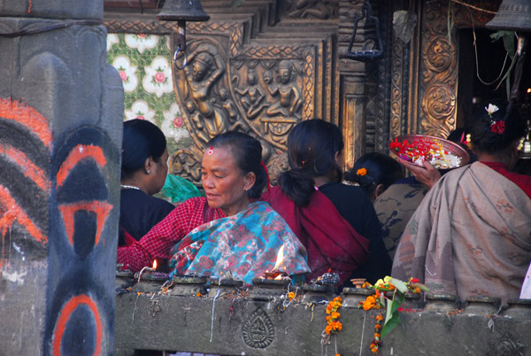 Women making temple offerings, Bhaktapur
