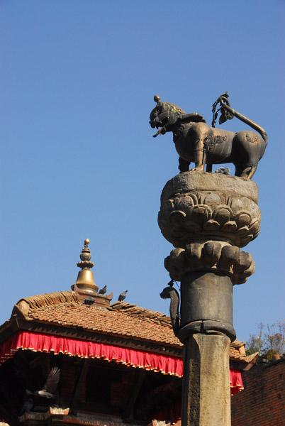 Lion Statue, Tachupal Tole