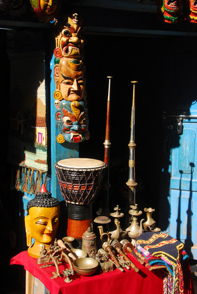 Nepali handicrafts along the Peacock window alley