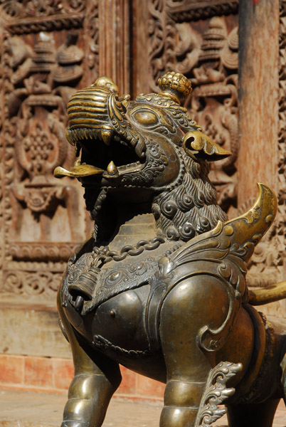 Temple between Taumadhi Tole and Tachupal Tole