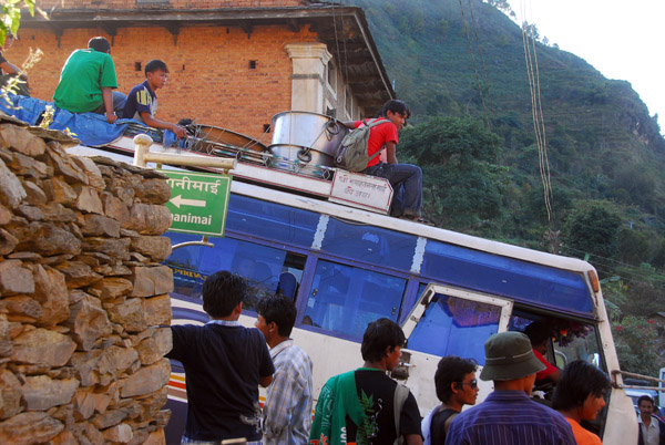 A big bus in little Bandipur