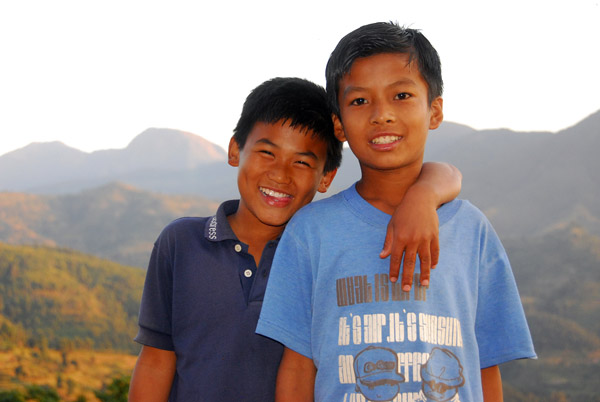 Nepali boys, Bandipur