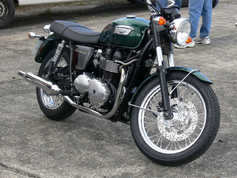 Triumph Bonneville.