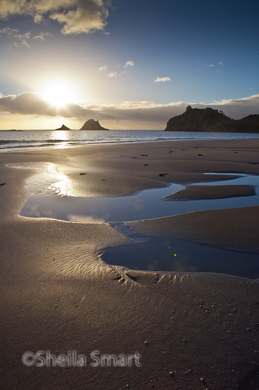 Sunrise at Bay of Plenty 