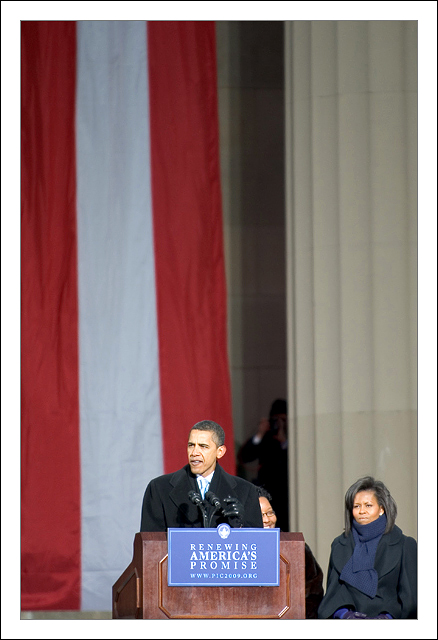 Obama at the Baltimore War Memorial Plaza January 17, 2009