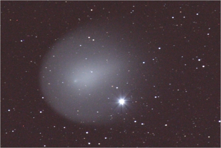 Comet Holmes & star Mirphak (Alpha Persei) 19 November 2007