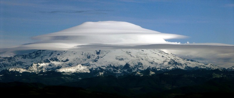 perfect cap clouds
