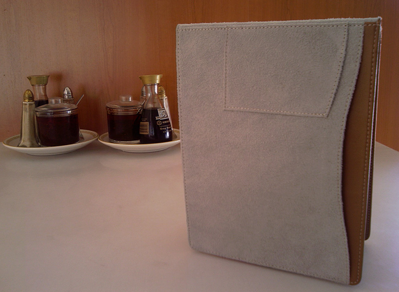 The M-Edge cover flipped-over, showing pockets