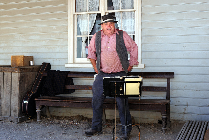 Country busker