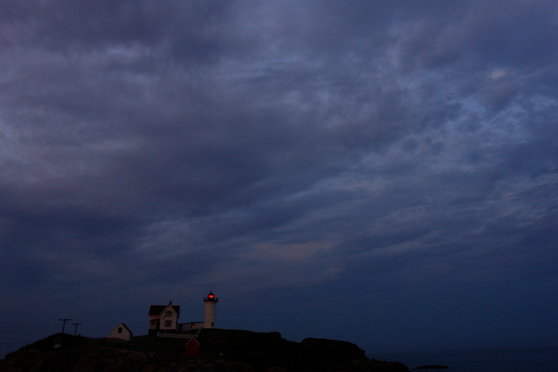 DSC08037.jpg lonely quiet and blue with red of light and red of the biggest light reflected... hand held, stupid