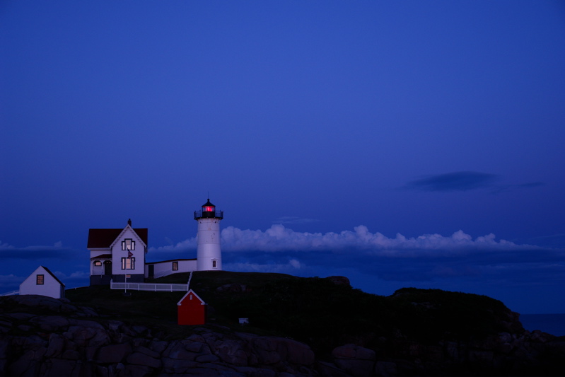 DSC08455.jpg with magical red lit window form the setting sun