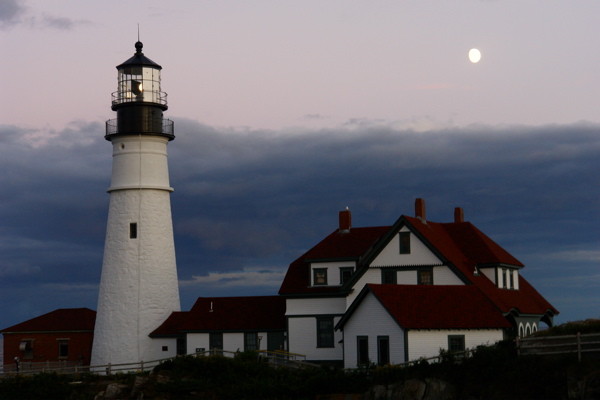 DSC00103.jpg PORTLAND HEAD LIGHT #5 IN A SERIES TAKEN THE OTHER NIGHT