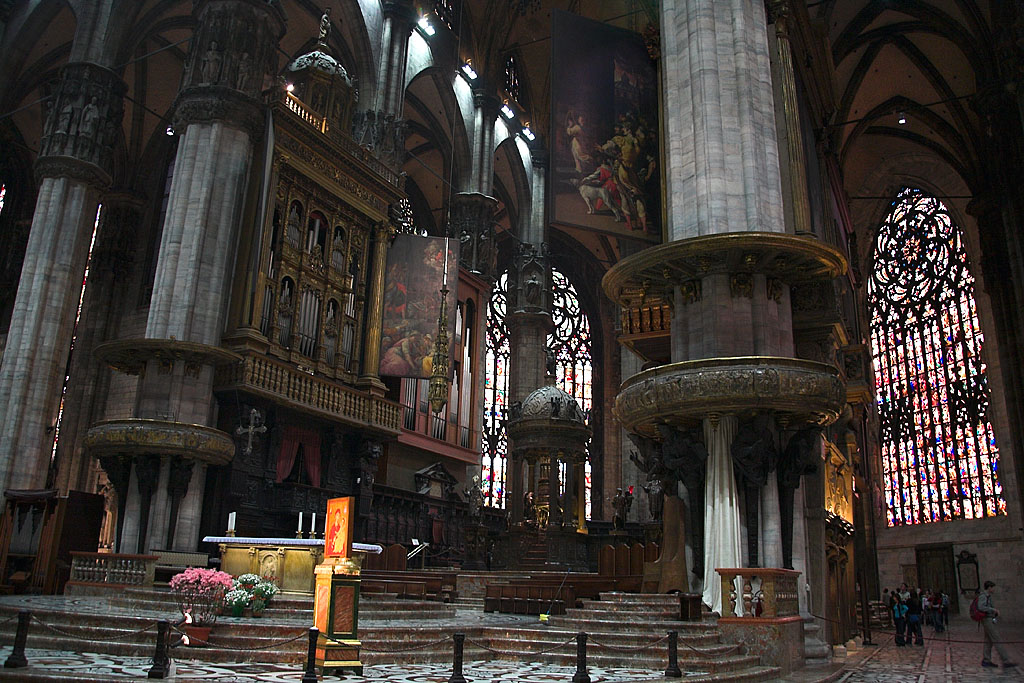 Il Duomo interior