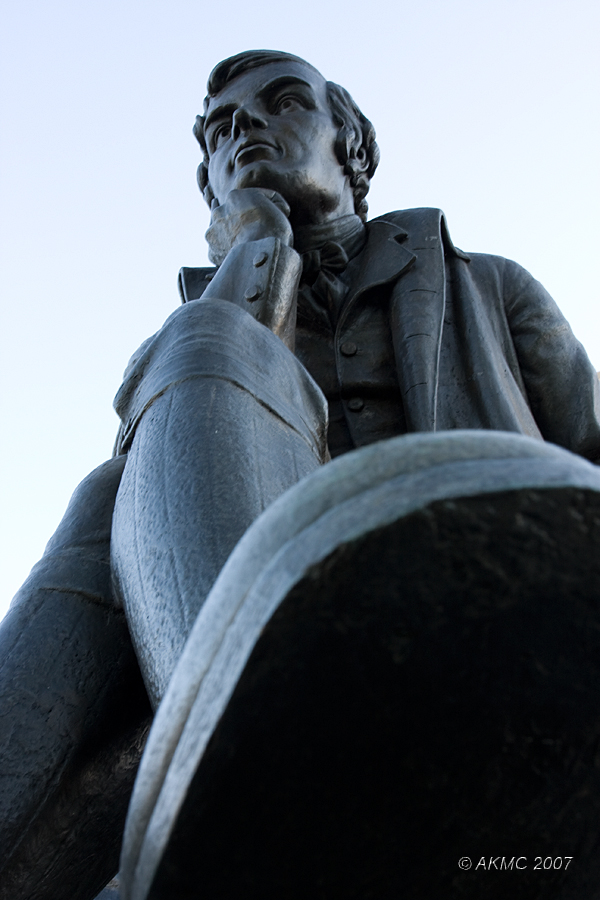 0105 Looking Up At Robbie Burns