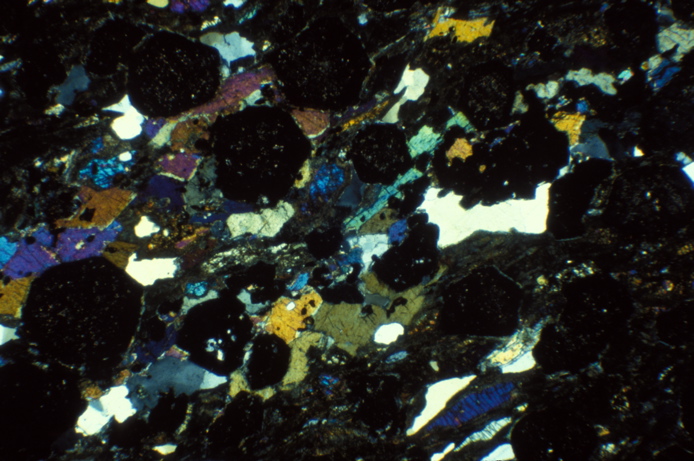 Garnets - cross polarizers