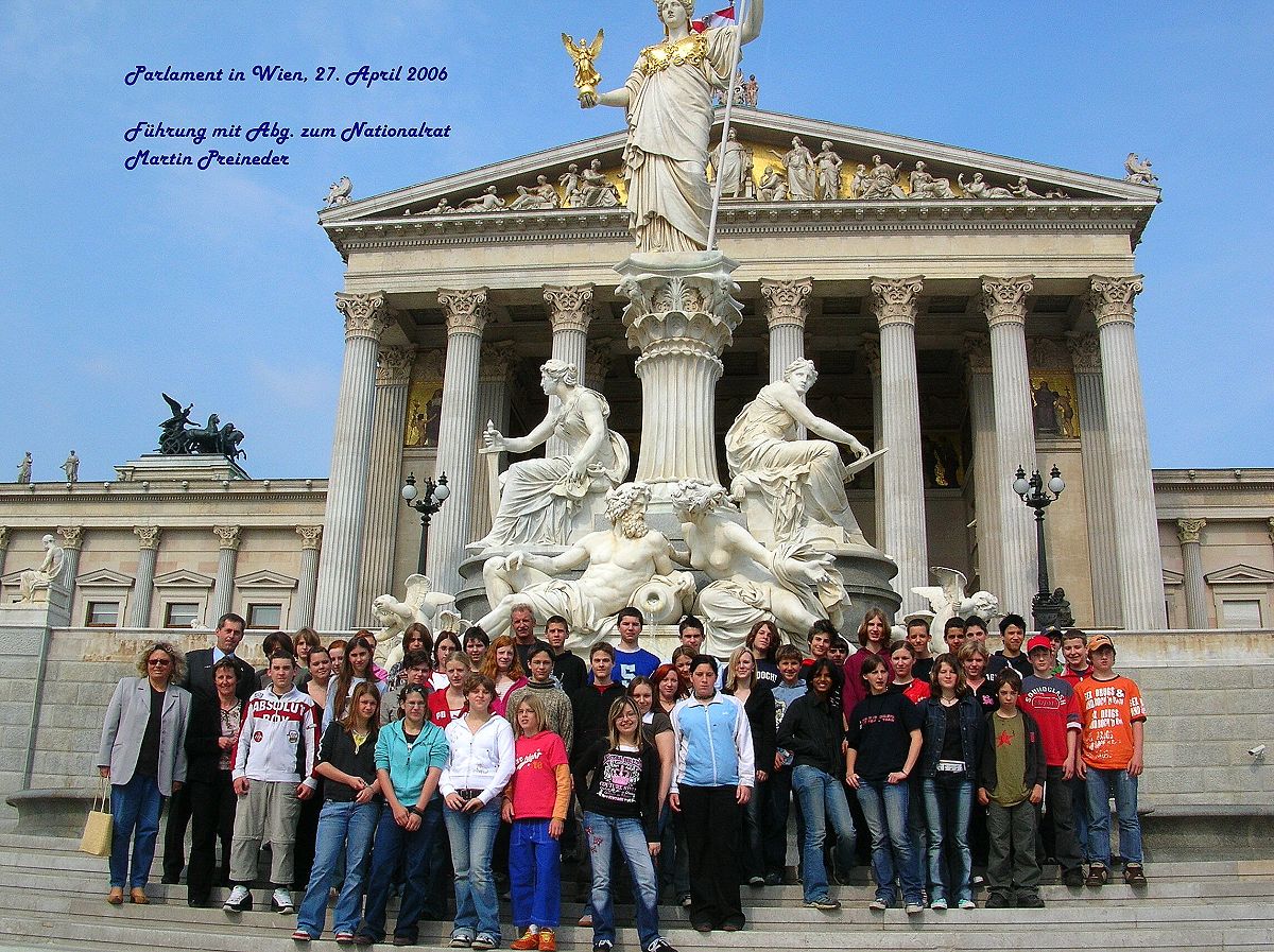 Hauptschule Lanzenkirchen im Parlament