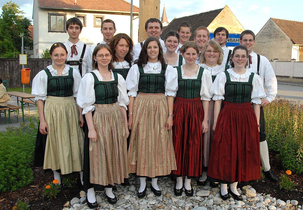 Lanzenkirchner Landjugend-Volkstanzgruppe