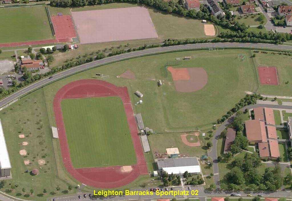 Leighton Barracks Sportplatz 02.jpg