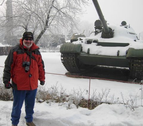 Cold, who said it was Cold, so whats an old sailor doing looking at army junk!