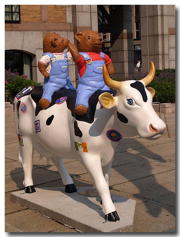 Bears on the Moove - Herrington Teddy Bear Company