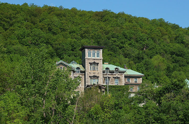 House on Mont-Royal