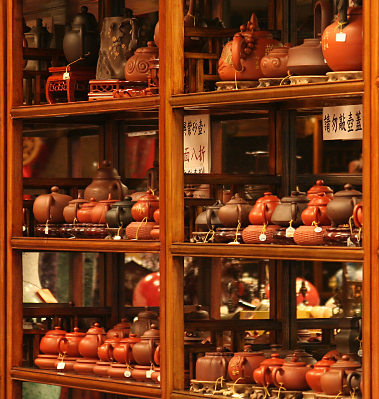 Teapots, Chiufen (May-Jun 06)