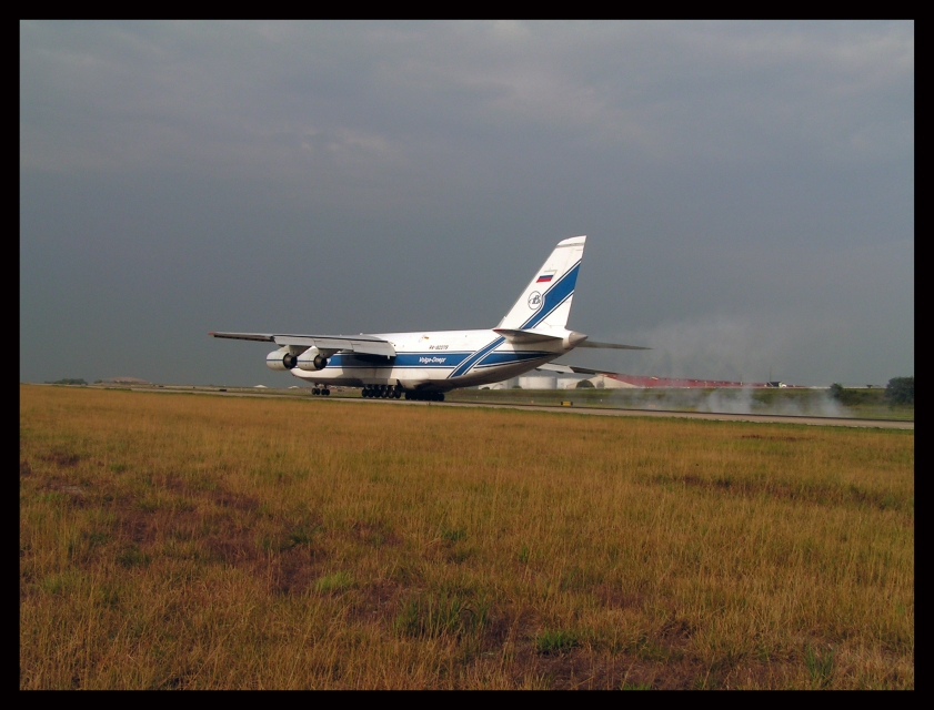 Volga Dnepr Airlines Antonov Landing