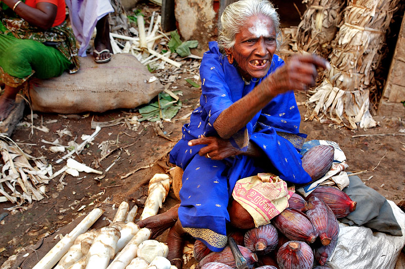 The banana flower woman