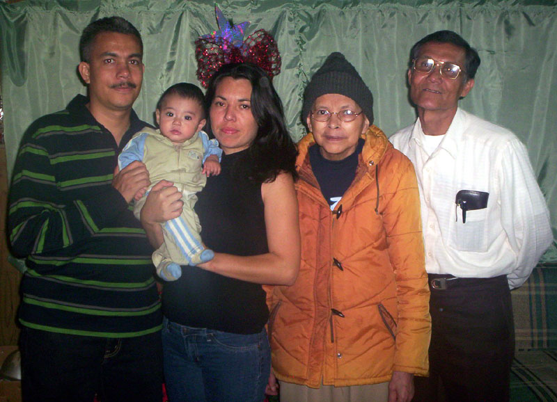 Jose, Jessenia, Amparo, Rene y Renecito