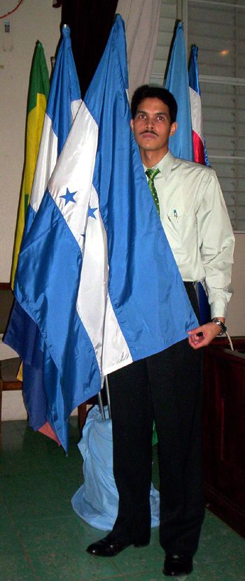 Con Bandera