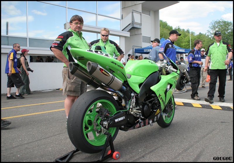 kawasaki bike