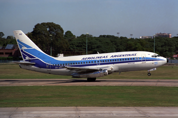 AEROLINEAS ARGENTINAS BOEING 737 200 AEP RF 520 16.jpg