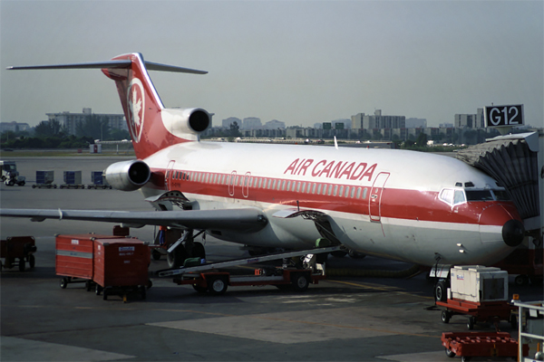 AIR CANADA BOEING 727 200 YYZ RF 536 9.jpg
