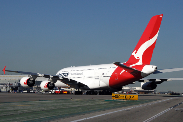 QANTAS AIRBUS A380 LAX RF IMG_3404.jpg
