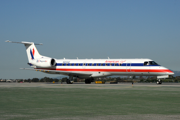 AMERICAN EAGLE EMBRAER 135 LAX RF IMG_3399.jpg