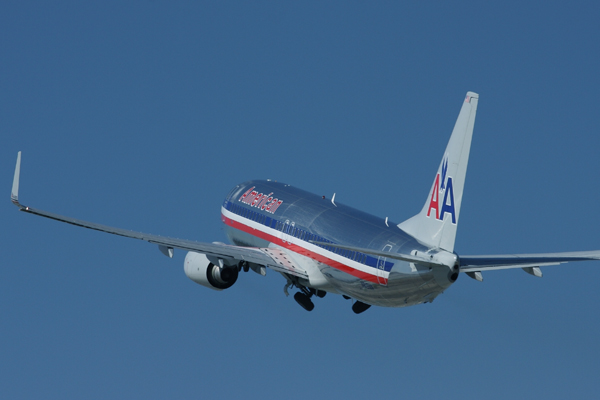 AMERICAN BOEING 737 800 LAX RF IMG_0976.jpg