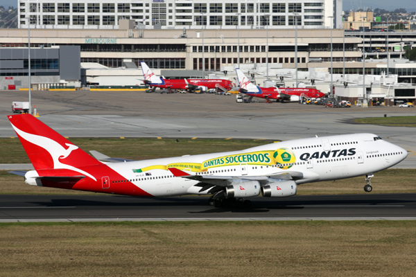 QANTAS BOEING 747 400 MEL RF IMG_1531.jpg