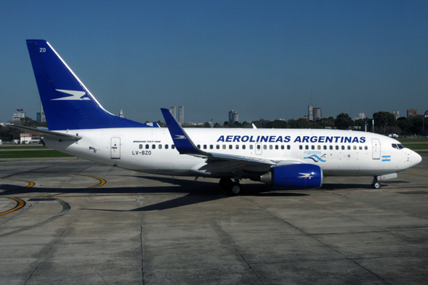 AEROLINEAS ARGENTINAS BOEING 737 700 AEP RF IMG_3899 .jpg