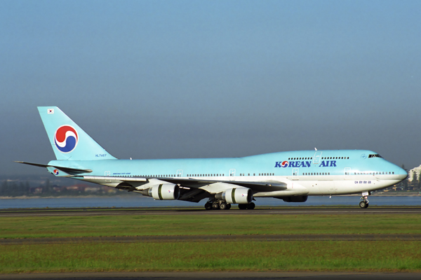 KOREAN AIR BOEING 747 400 SYD RF 1826 30.jpg