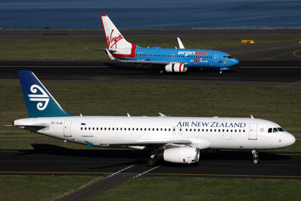AIR NEW ZEALAND VIRGIN BLUE AIRCRAFT SYD RF IMG_9830.jpg