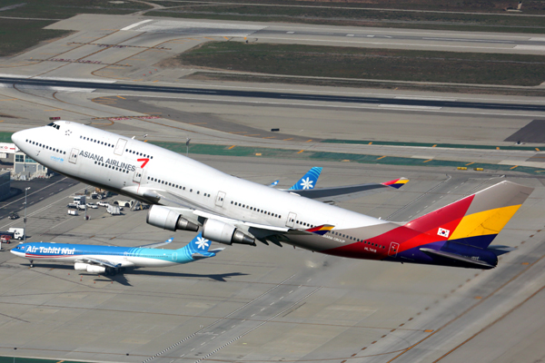 ASIANA AIRLINES BOEING 747 400 LAX RF 5K5A0720.jpg