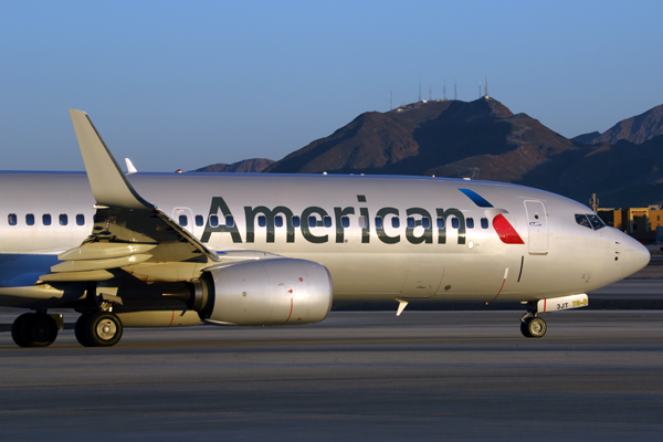 AMERICAN BOEING 737 800 LAS RF 5K5A0070.jpg